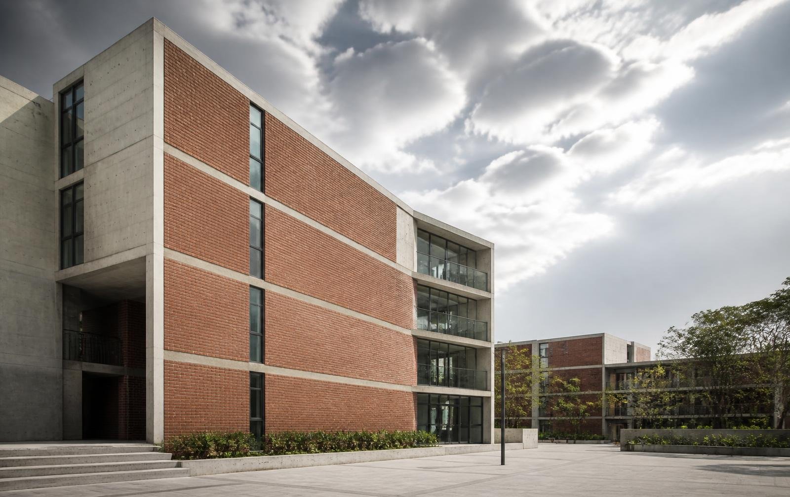 Contemporary institutional architecture with a wide open plaza